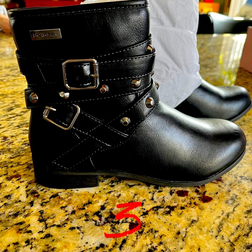 BCBG NIB Girls Boots